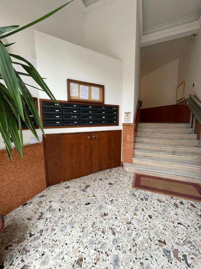 サレルノStarhost - Casa Giuliaアパートメント エクステリア 写真